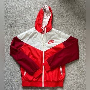 NIKE Windrunner Size Large